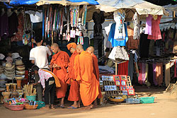 カンボジアの僧侶