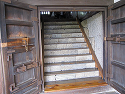 世界遺産の姫路城西の丸の長局の階段