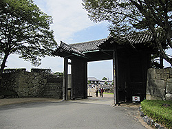 世界遺産の姫路城の大手門