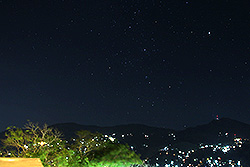 キャンディのホテルの屋上から撮影した星空