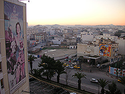 チュニジアの首都チュニスの夜明け