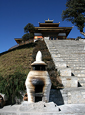 ブータンのドチェラ峠にある寺院