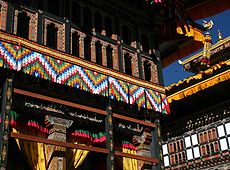 ブータンの政治と仏教の中心タシチョ・ゾン