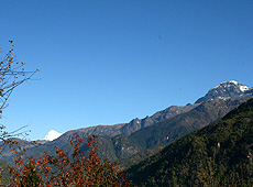 ブータンの霊峰チョモラリ