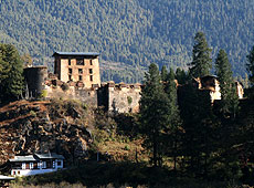 ブータンの古城ドゥゲ・ゾン