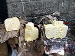小昭寺への産道で売っていたバター