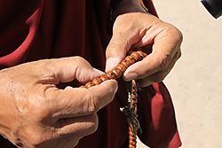 ラダックのチベット仏教徒の数珠