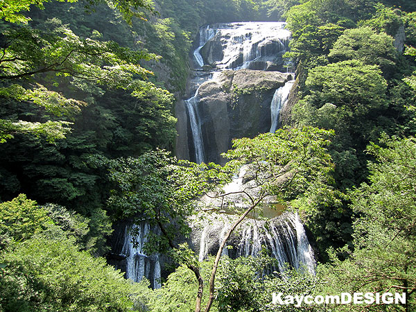 日本三名瀑の袋田の滝