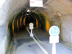 袋田の滝のトンネル