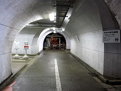 袋田の滝のトンネル