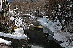 冬の湯西川温泉の湯西川
