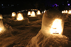 日本夜景遺産の湯西川温泉かまくら祭