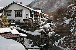 冬の湯西川温泉の風景