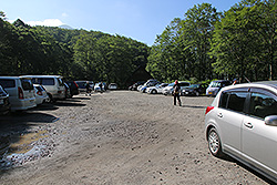 八方台登山口の駐車場