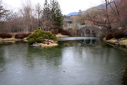 韓国の世界遺産仏国寺の池