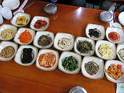 慶州の山菜定食