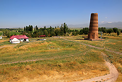 キルギスの世界遺産ブラナの塔と博物館