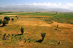 キルギスの世界遺産ブラナの塔の上から見た景色
