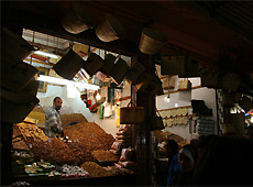 モロッコのマラケシュのメディナの店