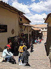 ペルーの世界遺産クスコの路地裏