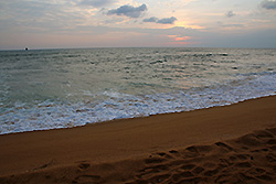 スリランカの世界遺産ゴールの夕暮れの海