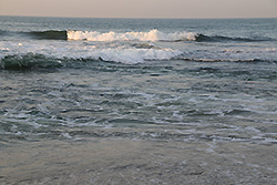 スリランカの世界遺産ゴールの早朝の海