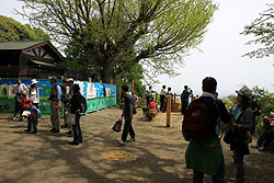 金比羅神社の広場