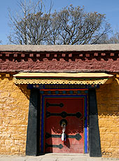 チベットのラサのポタラ宮歴史地区のノンブリンカ
