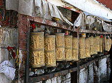 チベットの世界遺産のマニ車