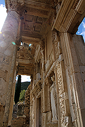 エフェス遺跡のケルスス図書館