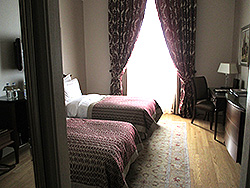 ペラパレスホテルの室内