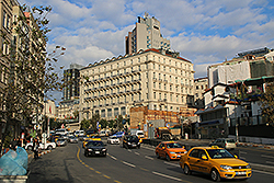 ペラパレスホテルとイスタンブールの新市街