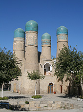ウズベキスタンの世界遺産ブハラの町チャルミナール