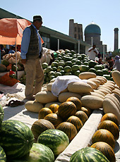 ウズベキスタンの市場シャブバザール